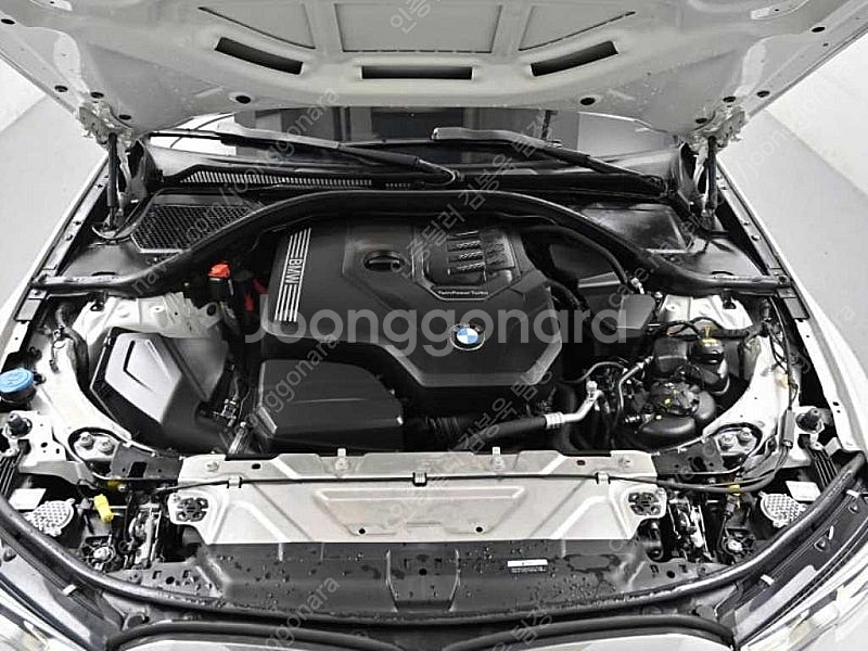 BMW 3시리즈 중고 BMW 320i 중고 승용차 흰색 2022년식 41,091km 320i 럭셔리 중고차이자--7